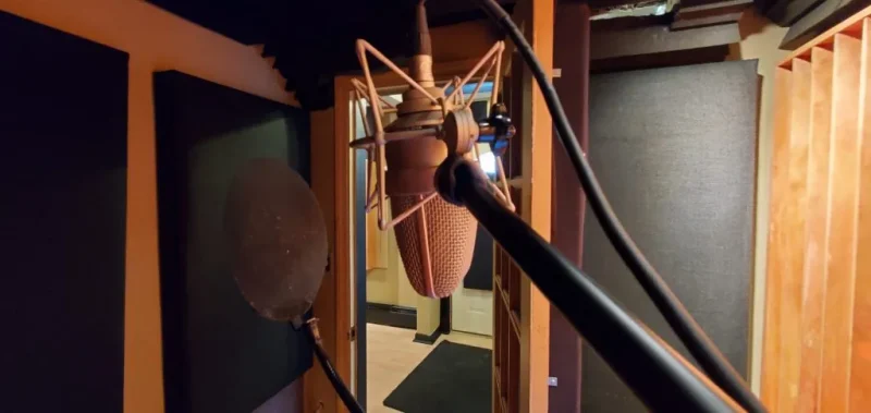 MIlwaukee Recording Studio. Recording. Mixing. Mastering. Voiceover. Wisconsin Recording Studio. Recording Studio TIme and Rates Available.